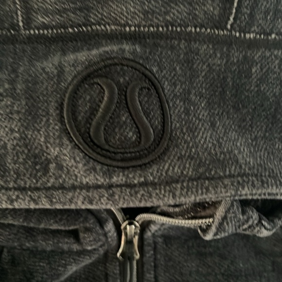 Lululemon Scuba Hoodie - Picture 4 of 6